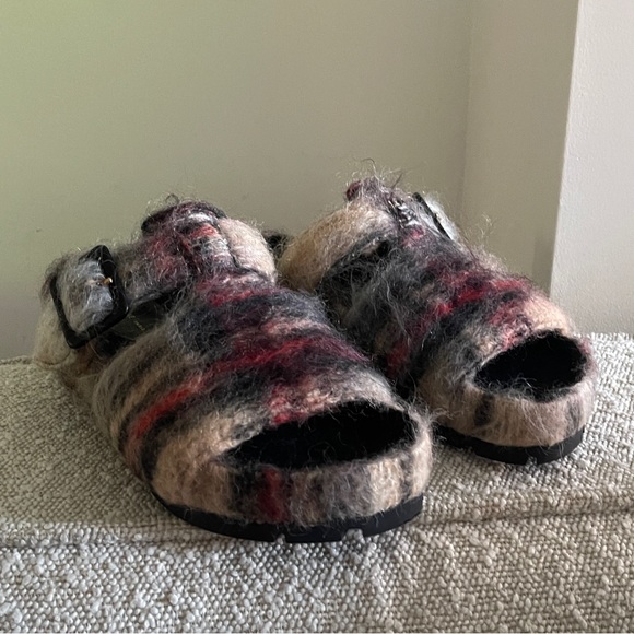 ❌SOLD❌Old Céline Mohair Slides - Picture 4 of 8